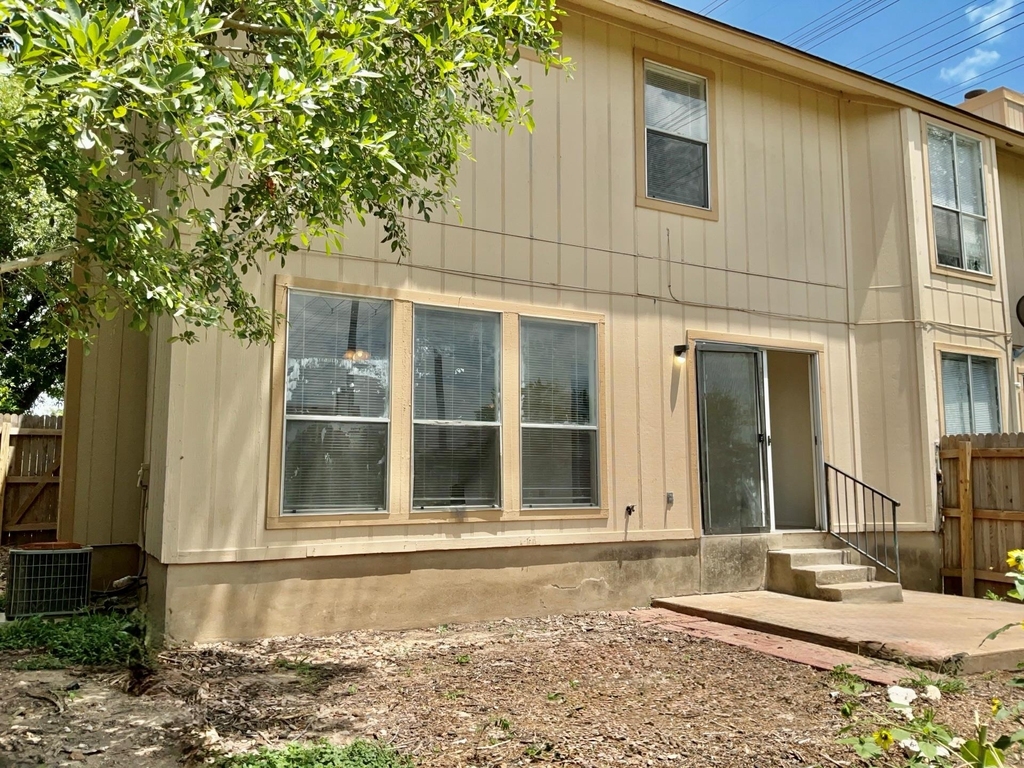 12120 Thompkins Dr - Photo 18