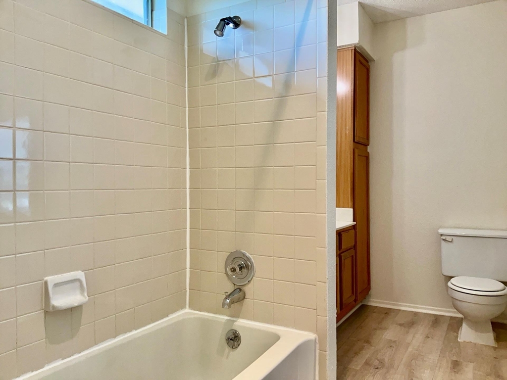 12120 Thompkins Dr - Photo 11