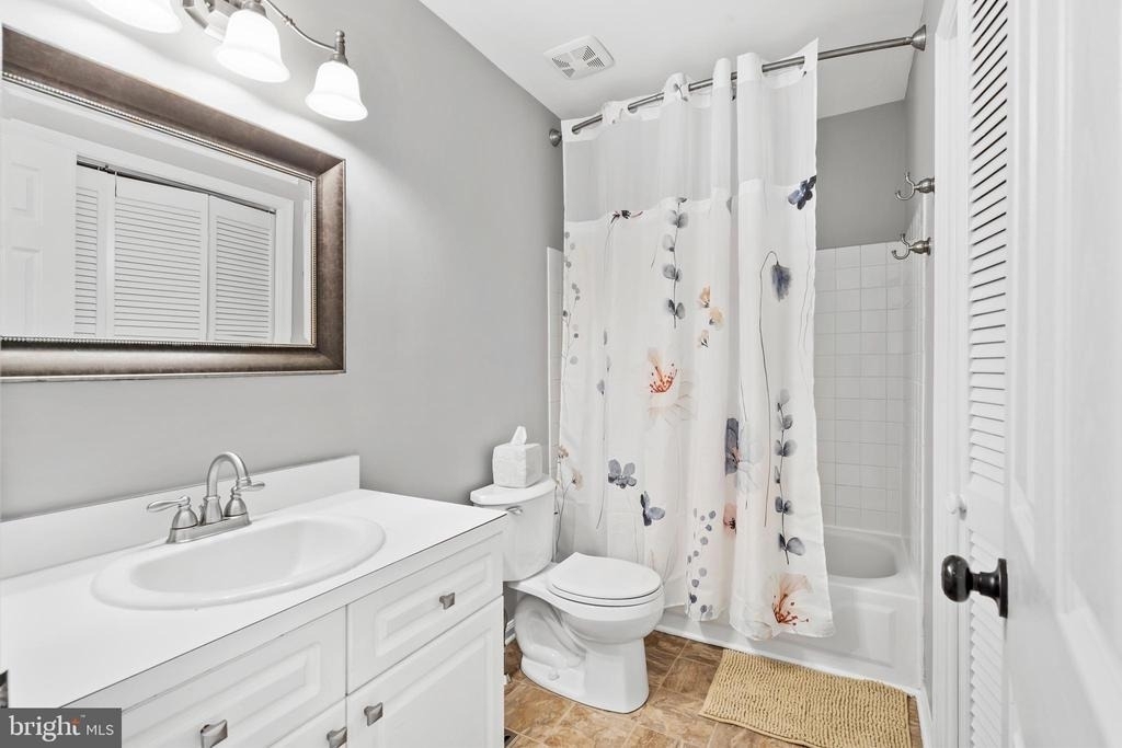4650 Louise Saint Claire Drive - Photo 9