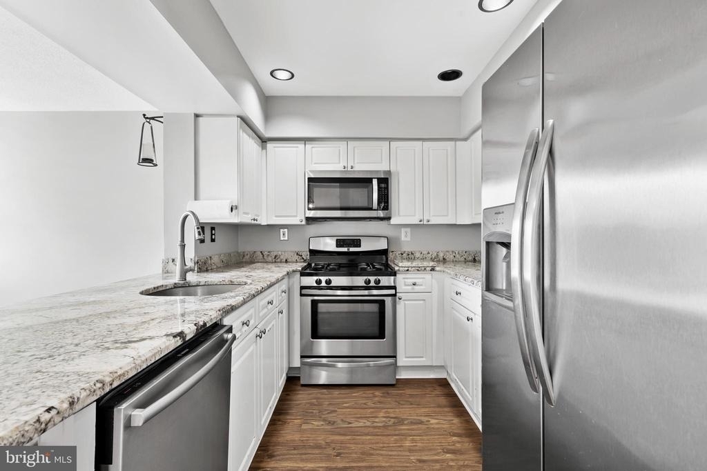 4650 Louise Saint Claire Drive - Photo 3