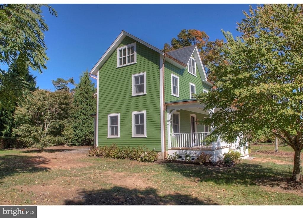 5253 Upper Mountain Road - Photo 4