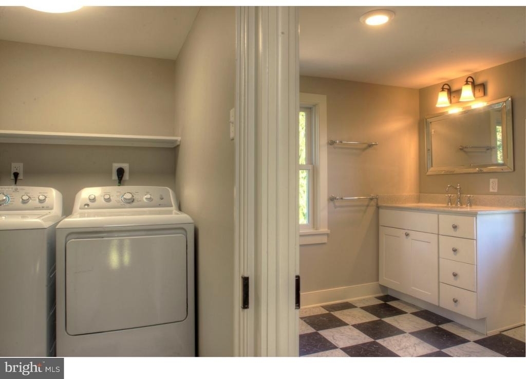 5253 Upper Mountain Road - Photo 18