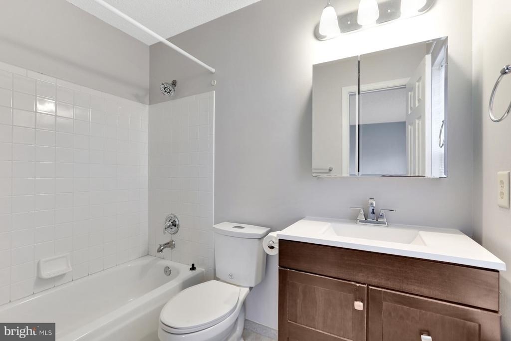 140 Barrow - Photo 16