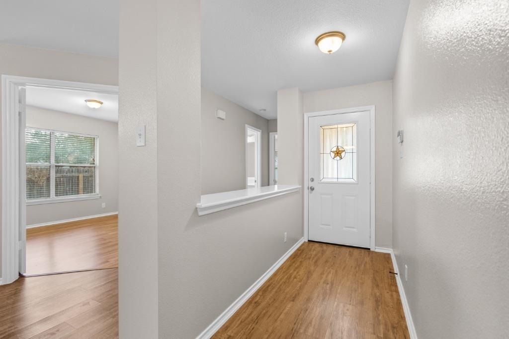 905 Lodosa Dr - Photo 2