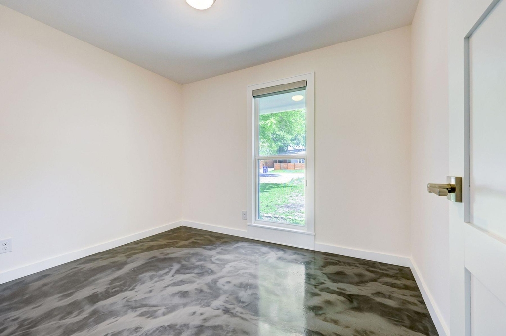 3100 Ray Wood Dr - Photo 11
