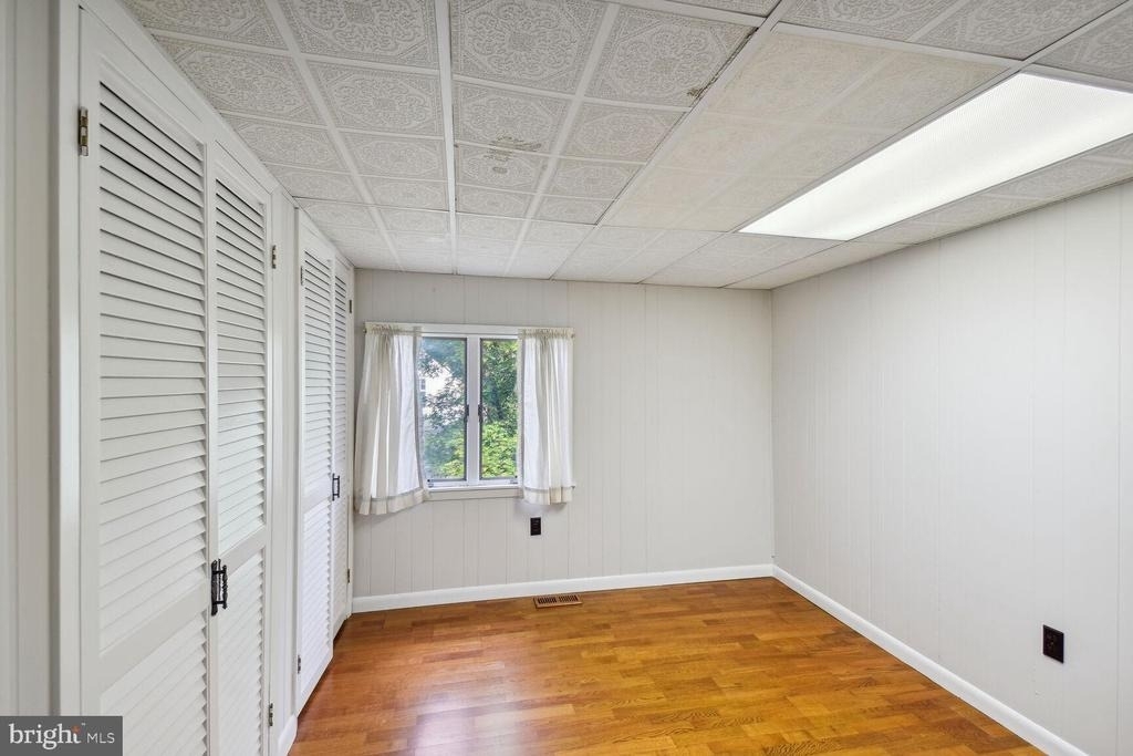 238 Varsity Avenue - Photo 11