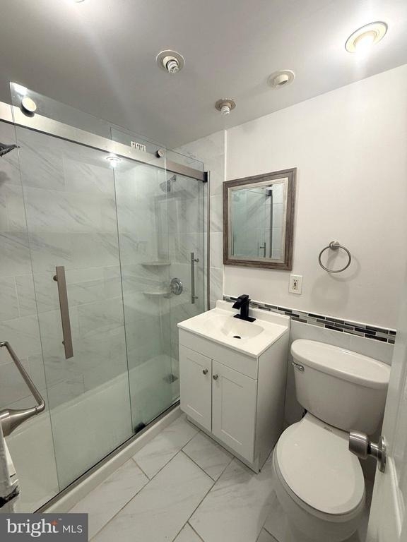1508 Barclay Towers - Photo 14