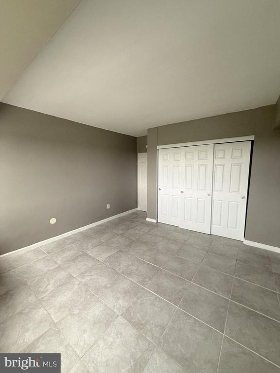 1508 Barclay Towers - Photo 12