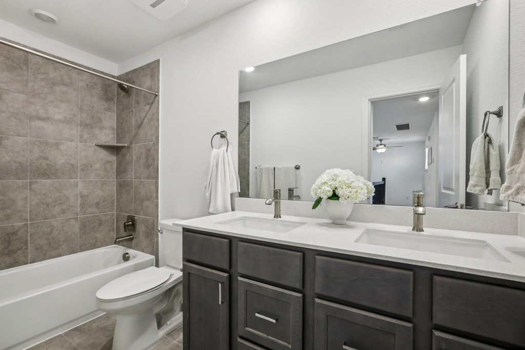 2903 Bronx Dr - Photo 31