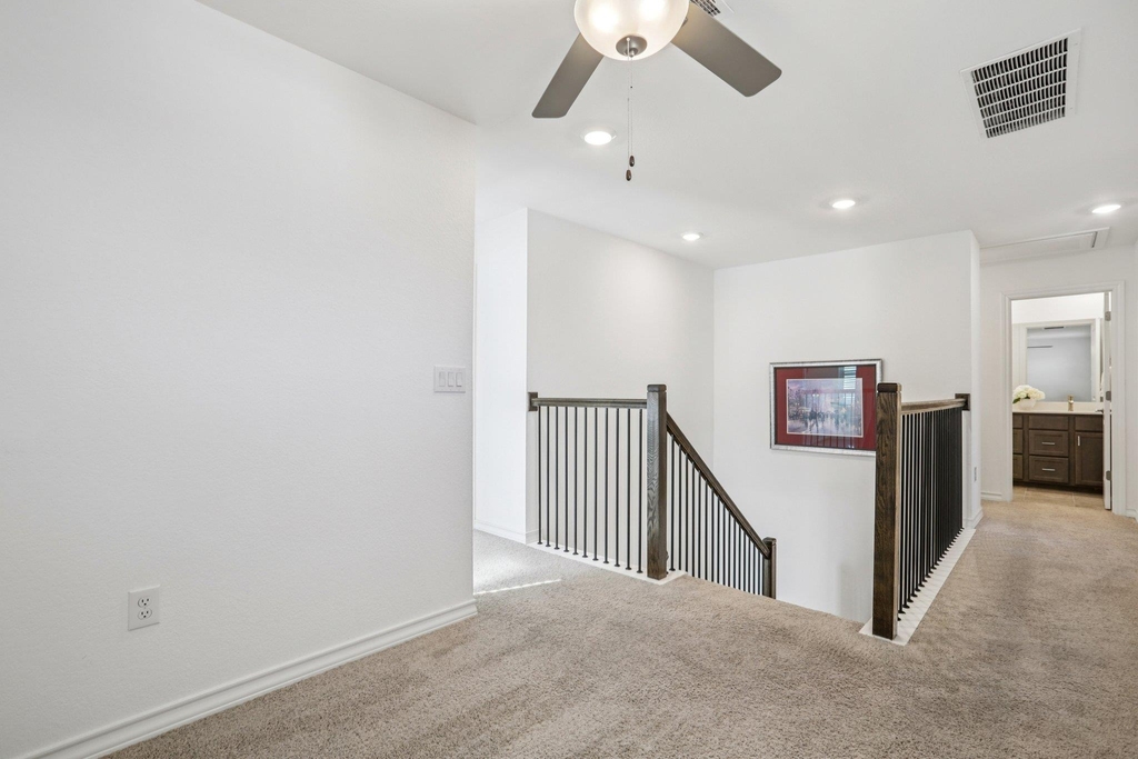 2903 Bronx Dr - Photo 19