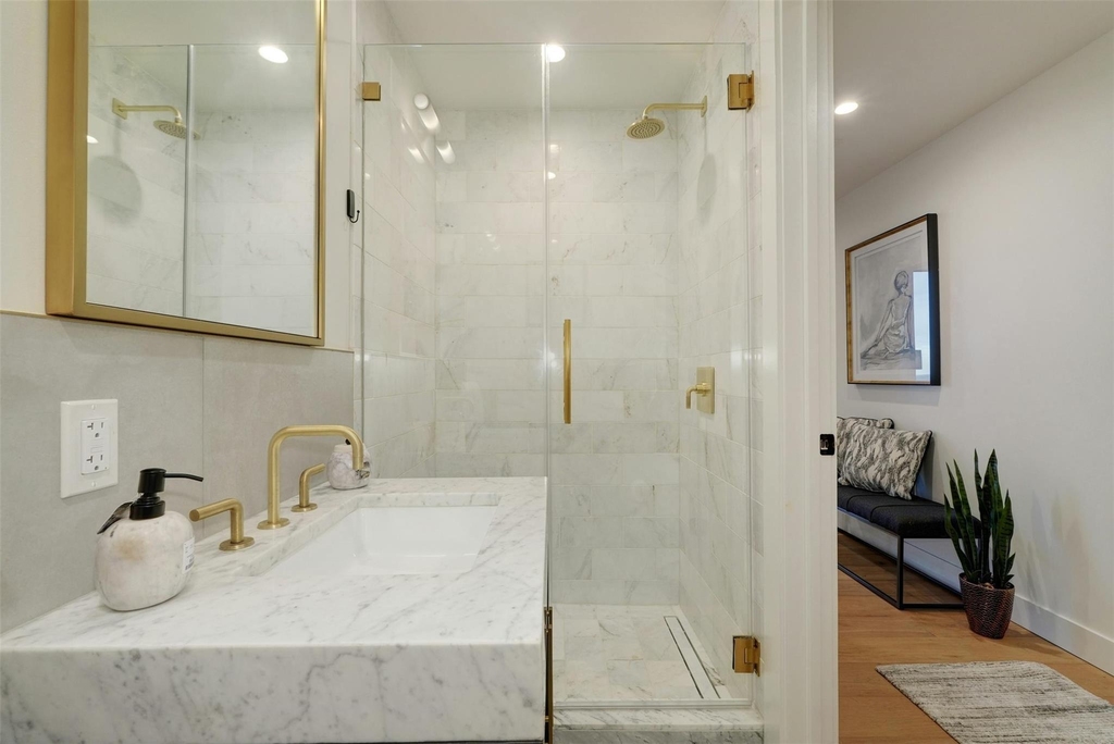 70 Rainey St - Photo 23