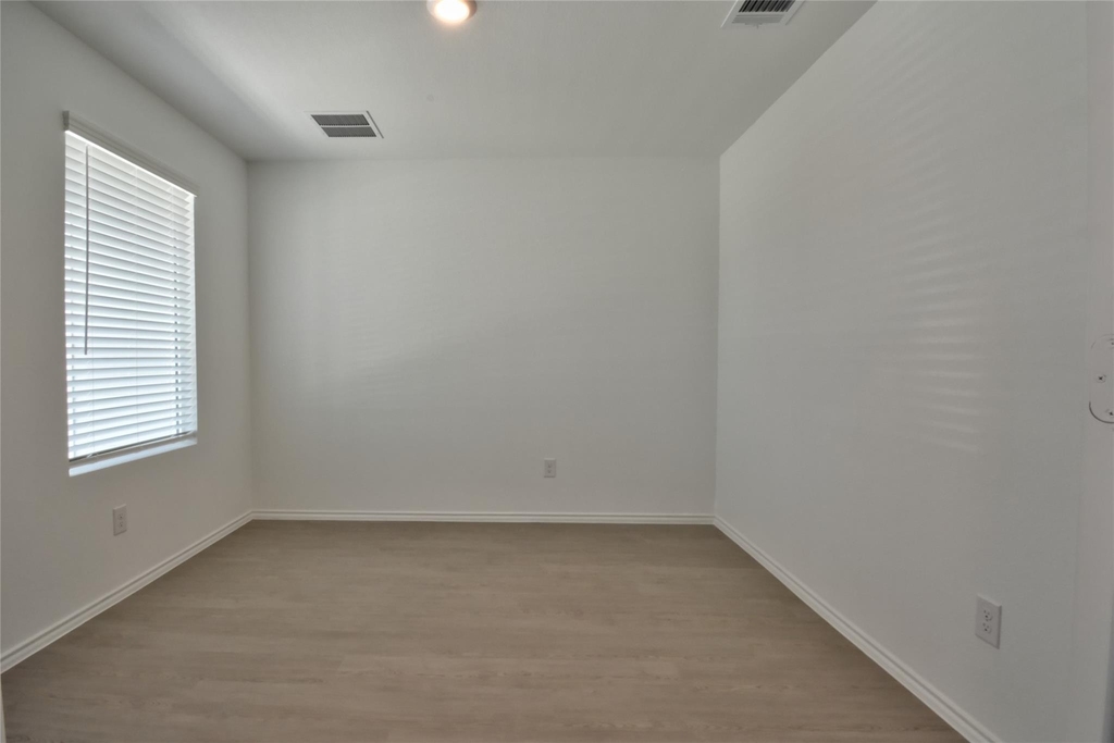 336 Dragonfly Park - Photo 8