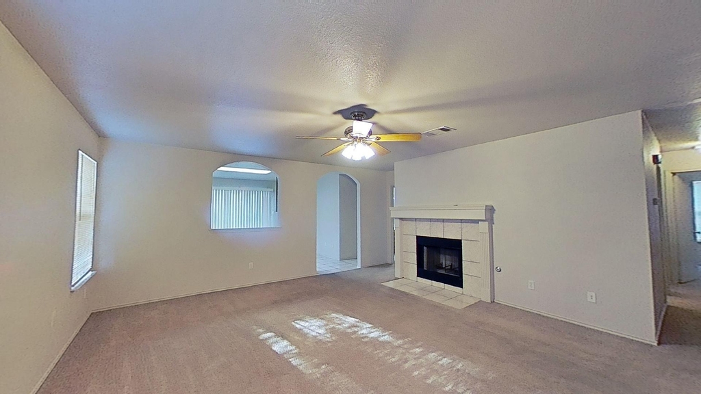 1200 Hughmont Dr - Photo 3