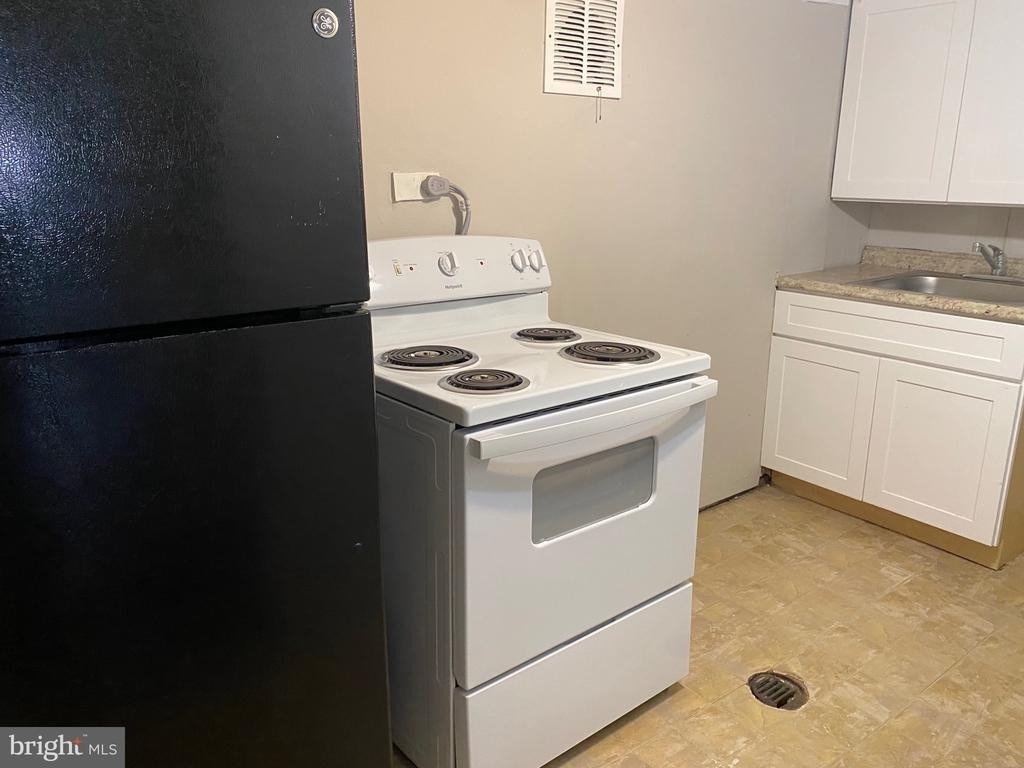 4711 Tecumseh Street - Photo 4