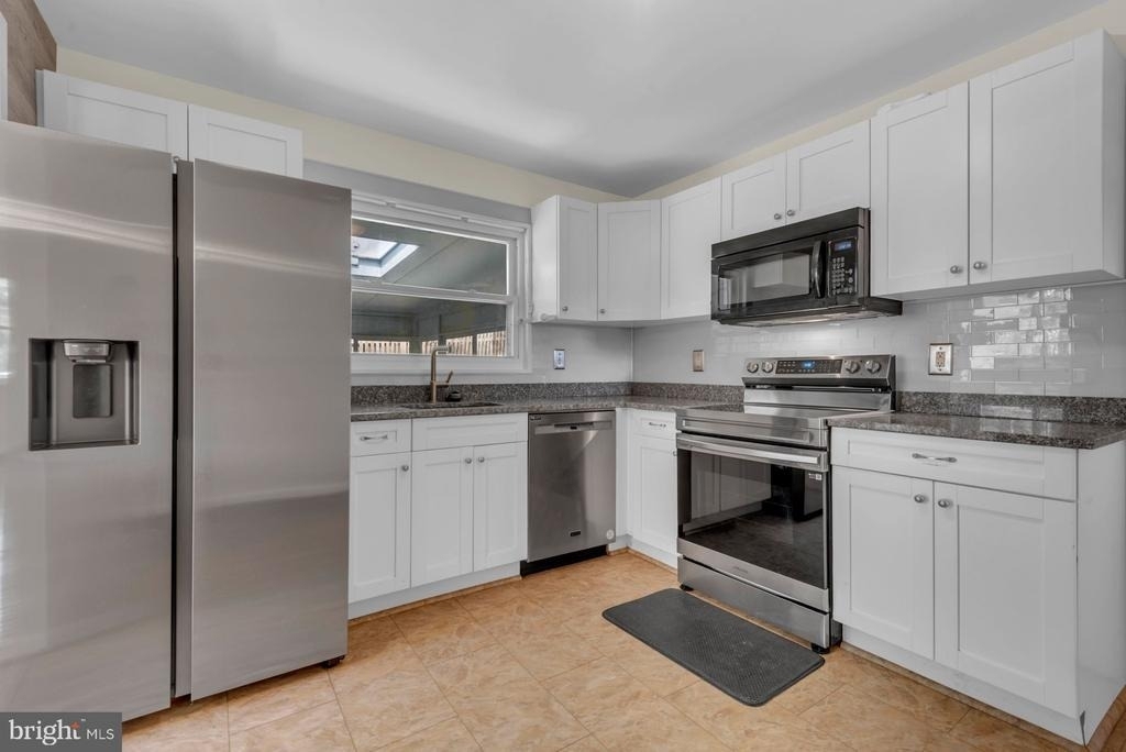6004 Mustang Place - Photo 6