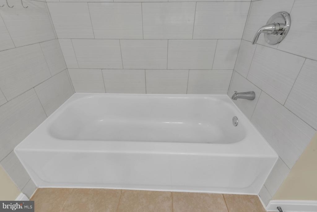 6004 Mustang Place - Photo 18