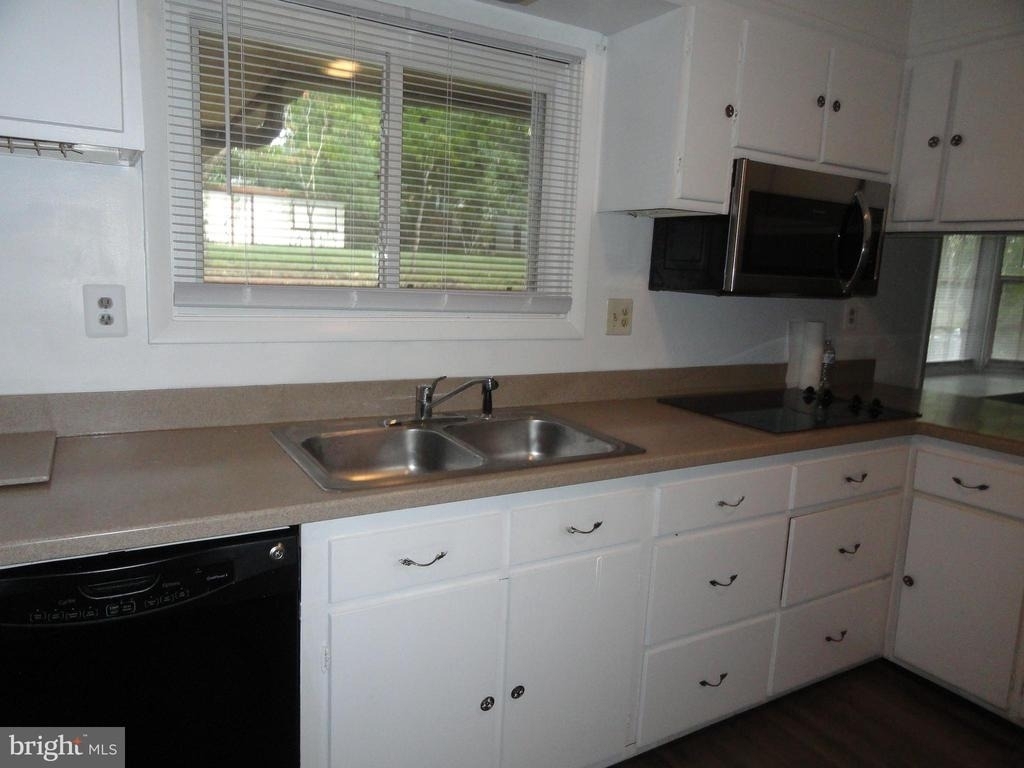 14309 Medwick Court - Photo 18
