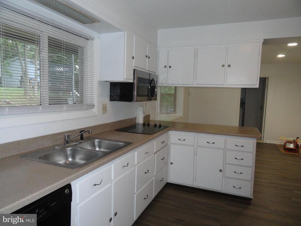 14309 Medwick Court - Photo 21