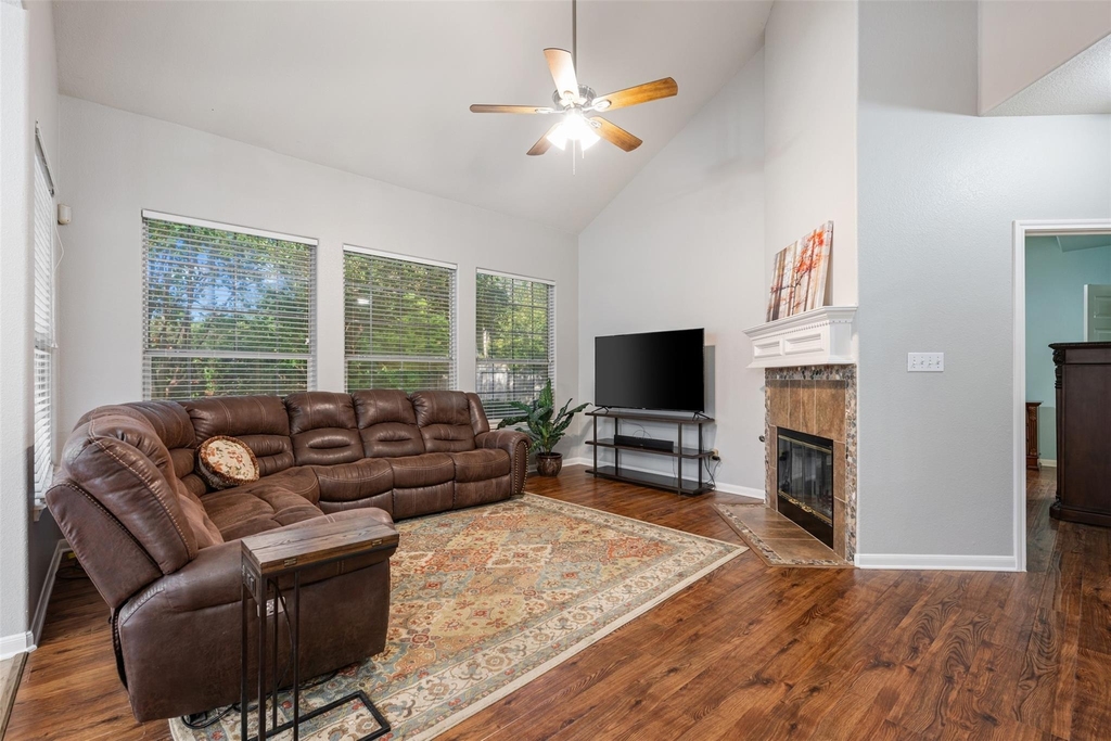 4435 Hunters Lodge Dr - Photo 9