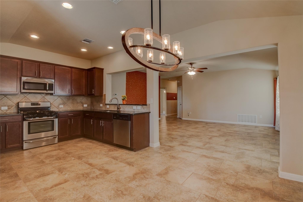 209 Moulins Ln - Photo 13