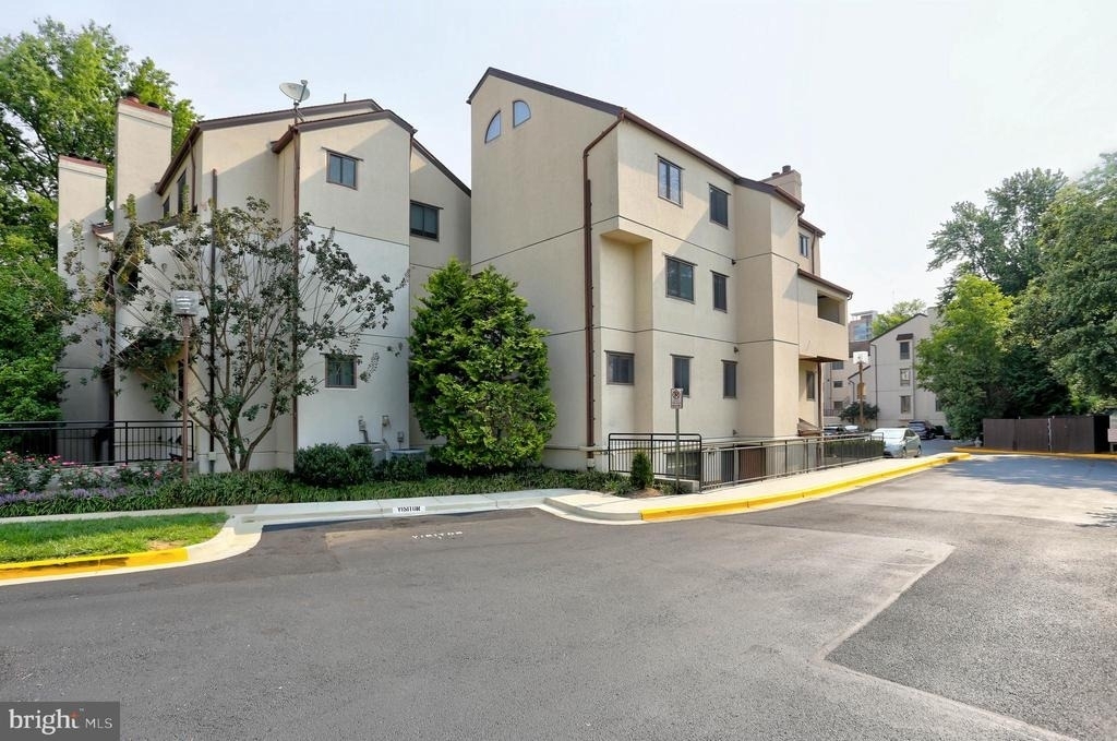 8906 Battery Place - Photo 21