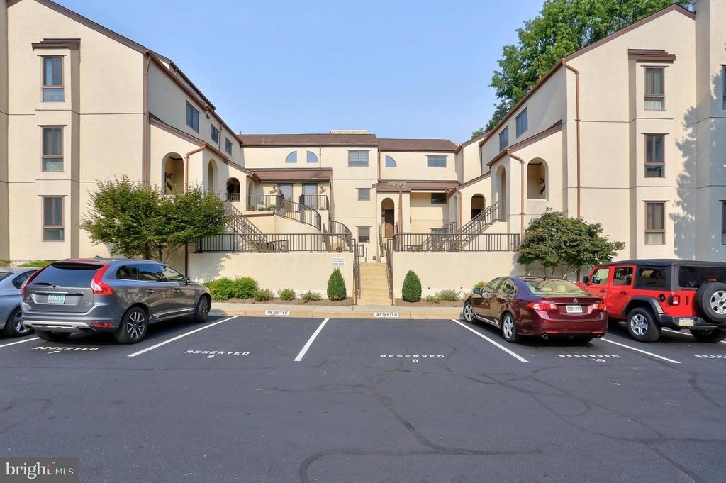 8906 Battery Place - Photo 0