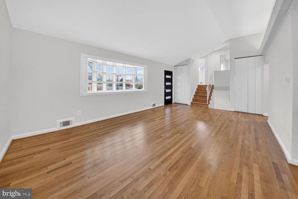 9902 Carnegie Terrace - Photo 4