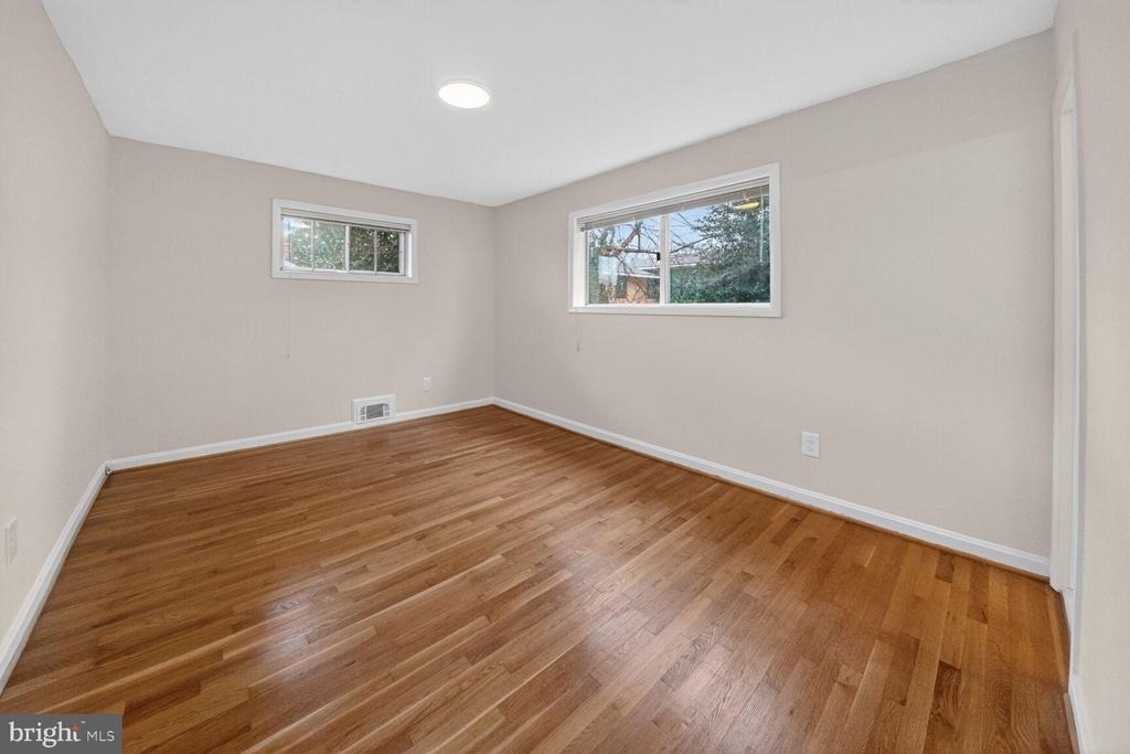 9902 Carnegie Terrace - Photo 11