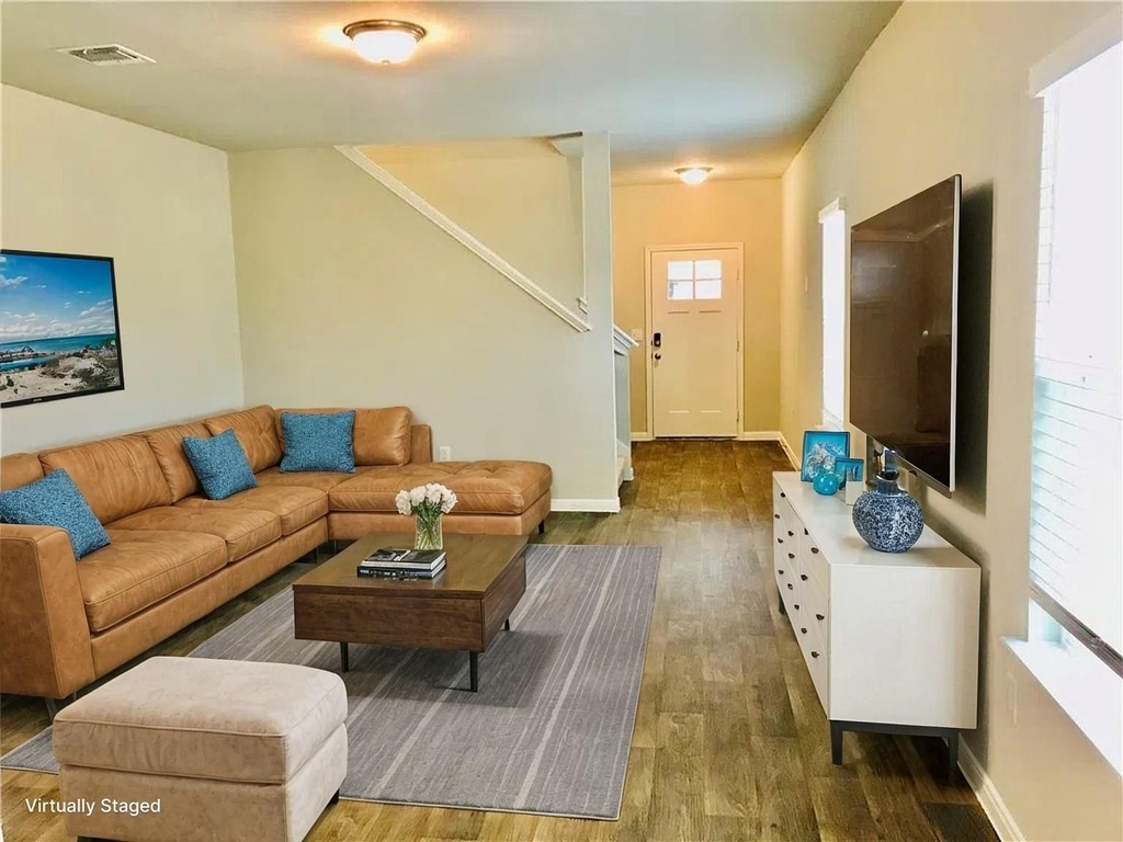 1225 Fairhaven Gtwy - Photo 2