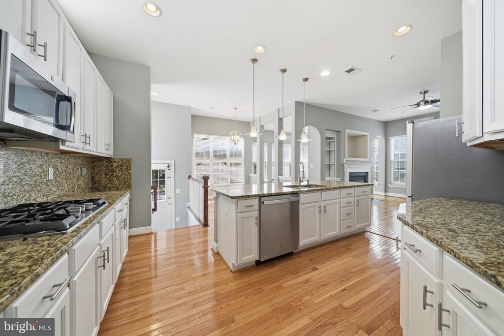 13131 Clarksburg Square Road - Photo 10