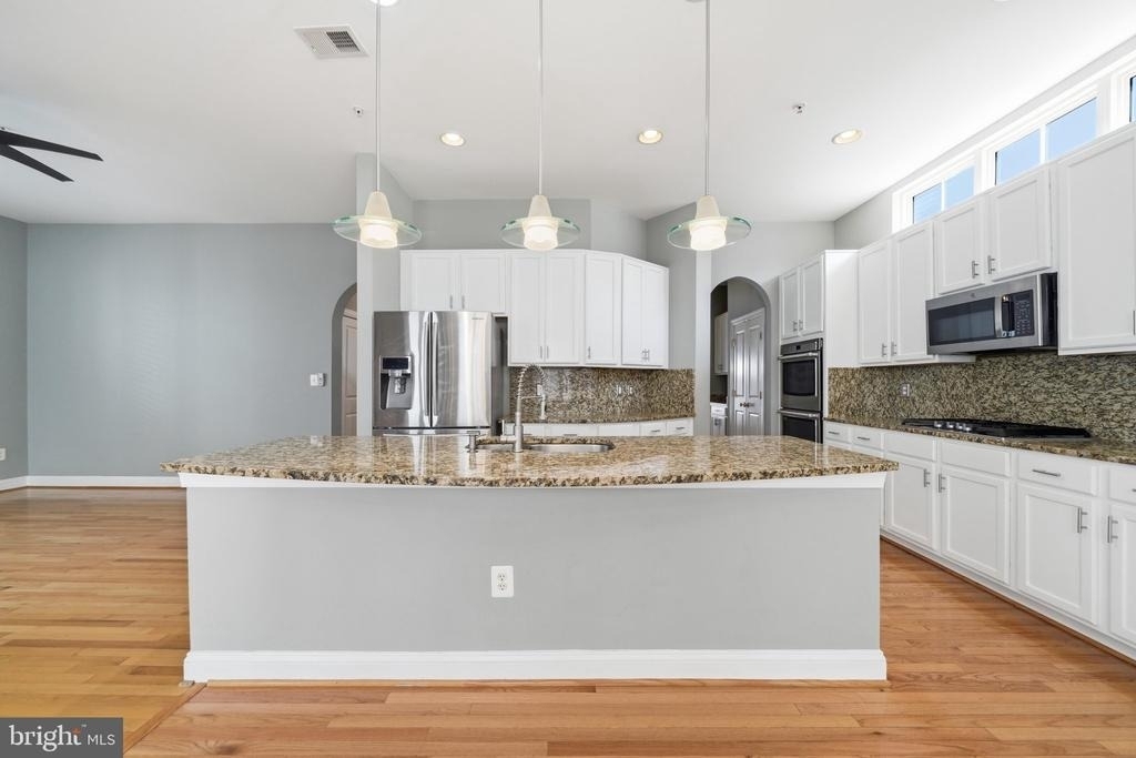 13131 Clarksburg Square Road - Photo 8
