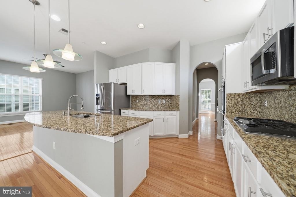 13131 Clarksburg Square Road - Photo 9