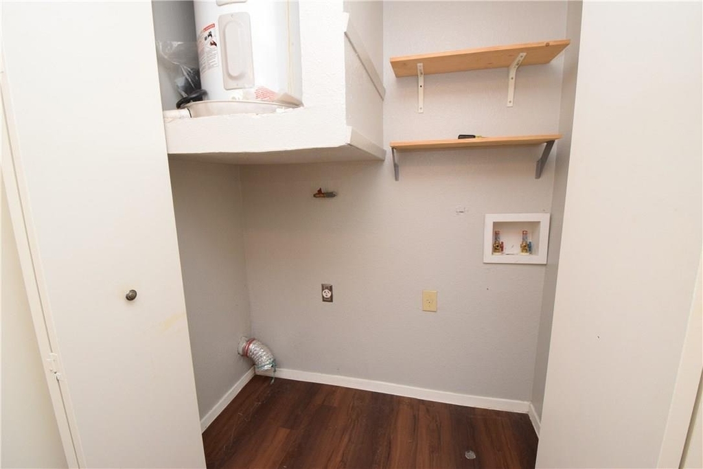 10811 Lanshire Dr - Photo 9