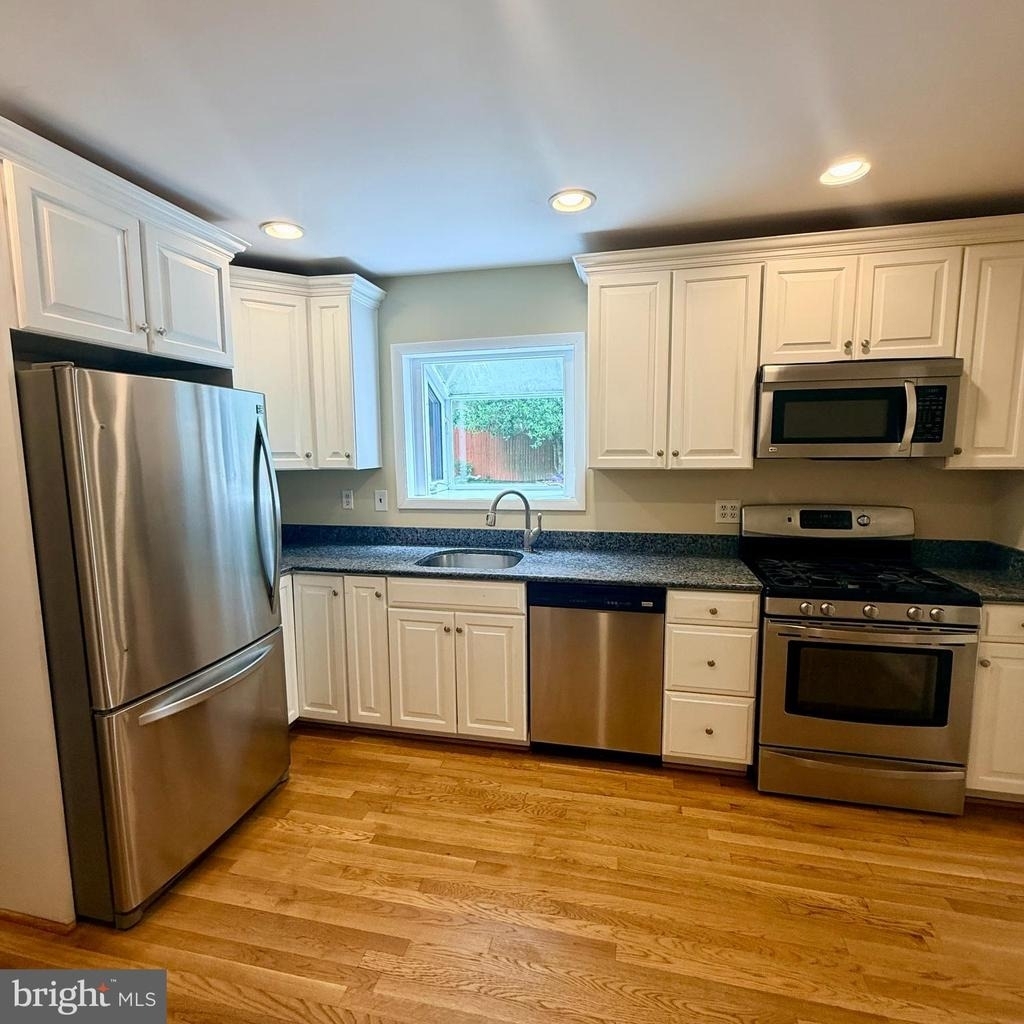 14605 Nadine Drive - Photo 7