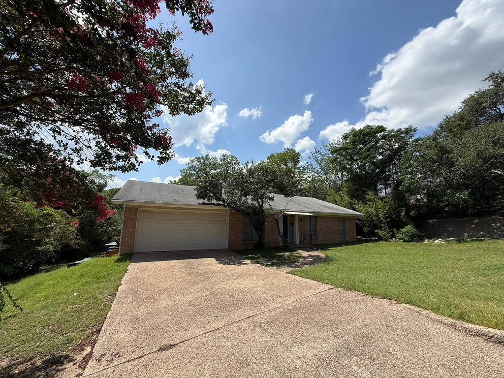 5906 Mountainclimb Dr - Photo 0