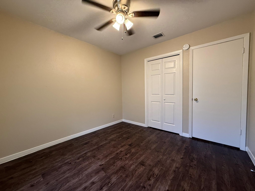 5906 Mountainclimb Dr - Photo 18