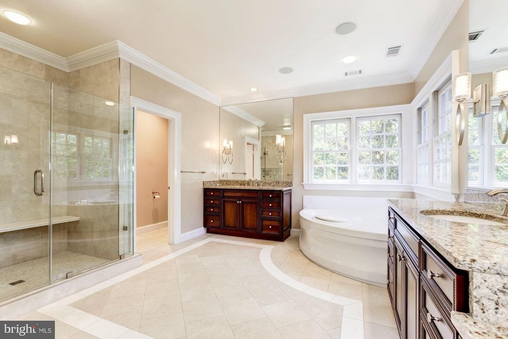 9909 Avenel Farm Drive - Photo 13