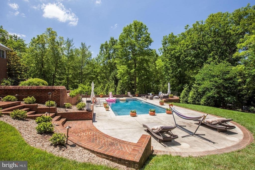 9909 Avenel Farm Drive - Photo 23