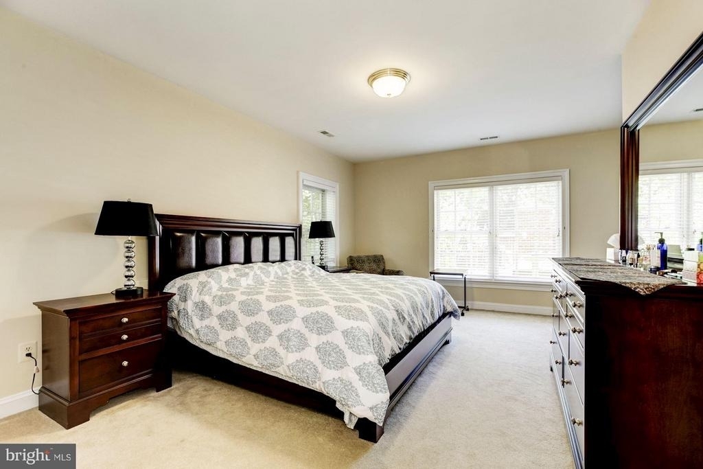 9909 Avenel Farm Drive - Photo 19