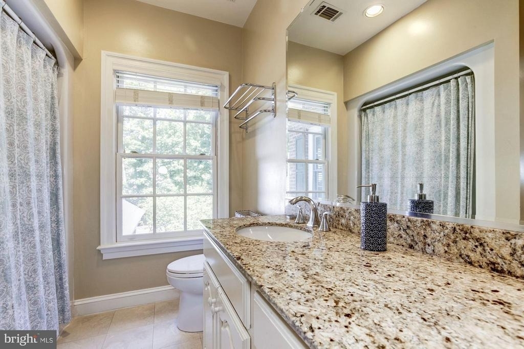 9909 Avenel Farm Drive - Photo 17