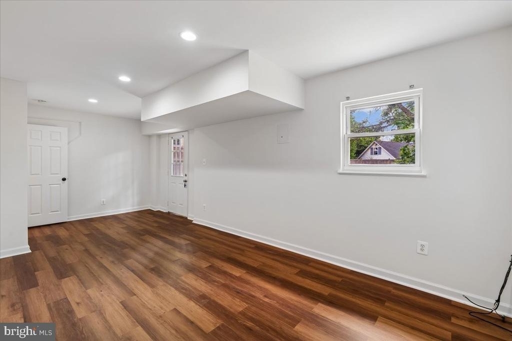 727 Grandin Avenue - Photo 28