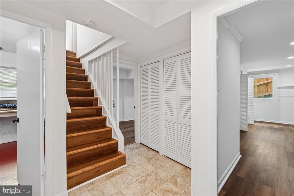 727 Grandin Avenue - Photo 19