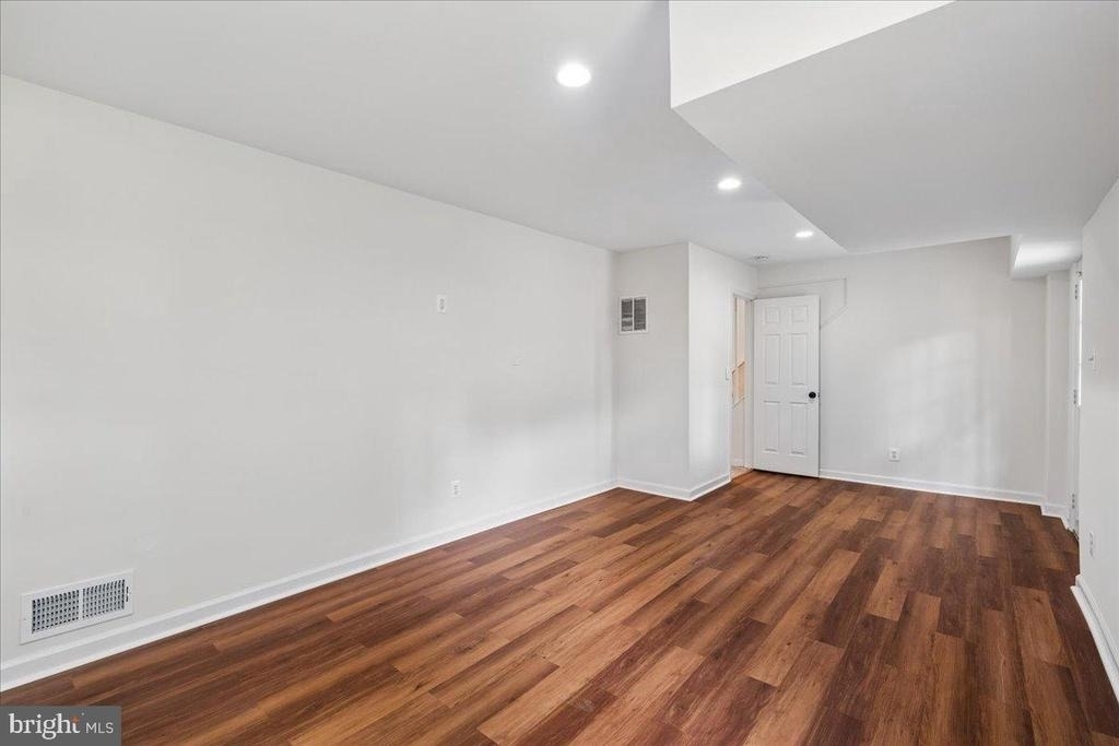 727 Grandin Avenue - Photo 29