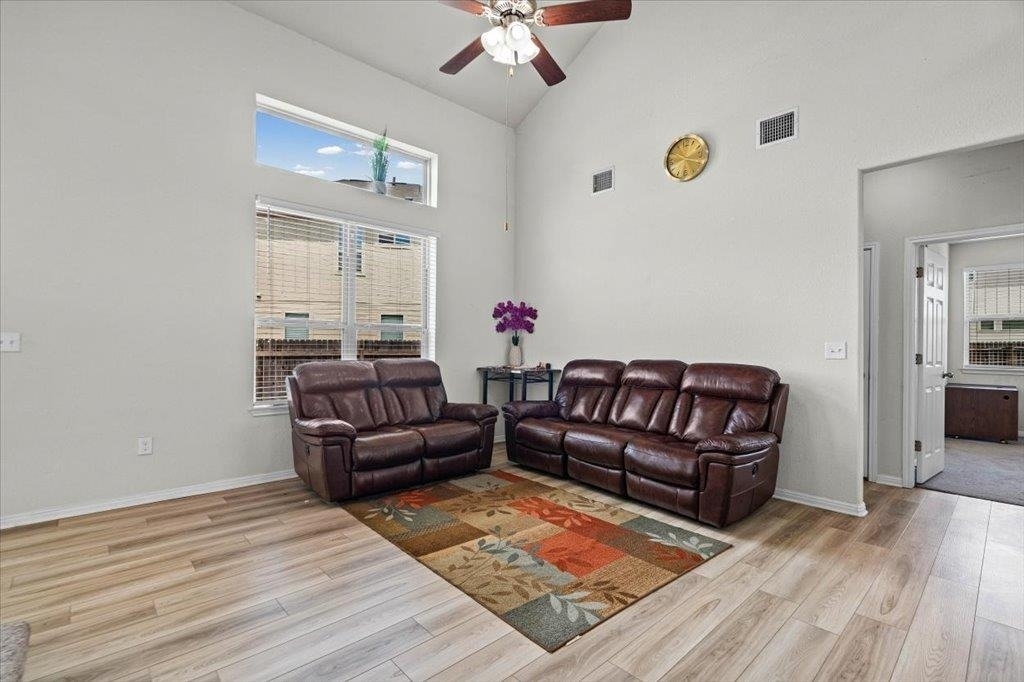 131 Macarthur Dr. - Photo 5