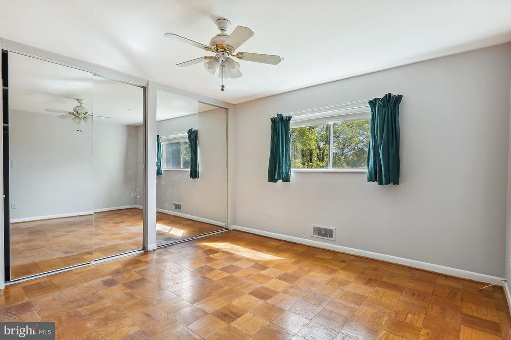10631 Montrose Avenue - Photo 30