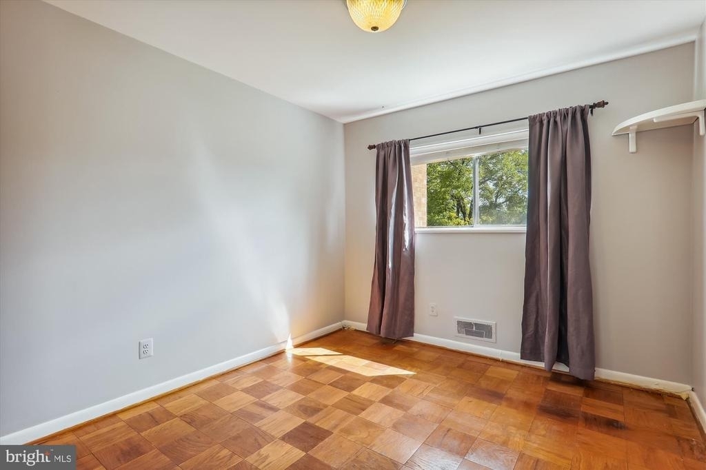 10631 Montrose Avenue - Photo 26