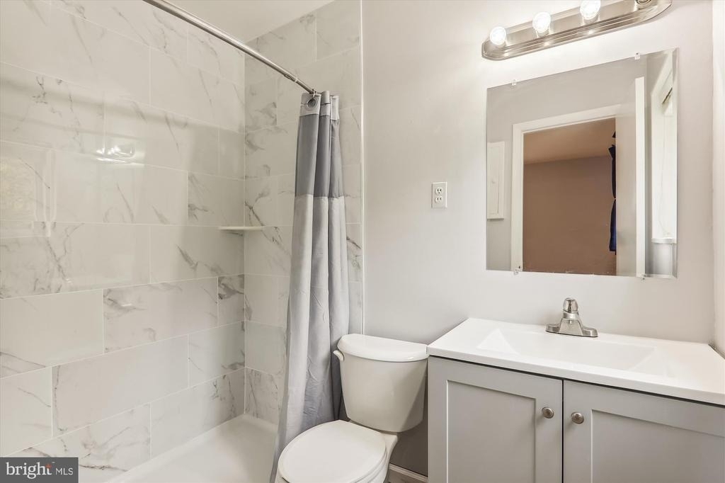 10631 Montrose Avenue - Photo 22