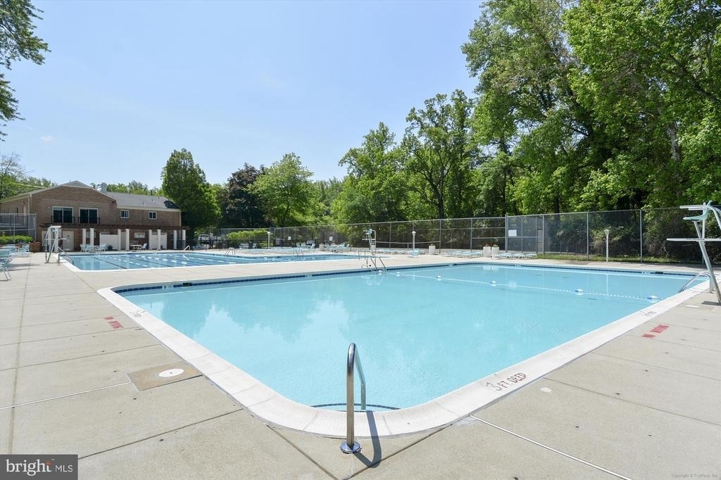 10631 Montrose Avenue - Photo 39