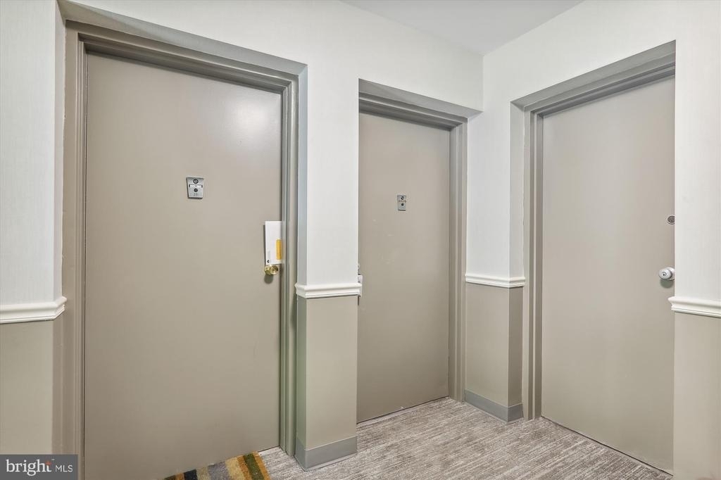 10631 Montrose Avenue - Photo 4