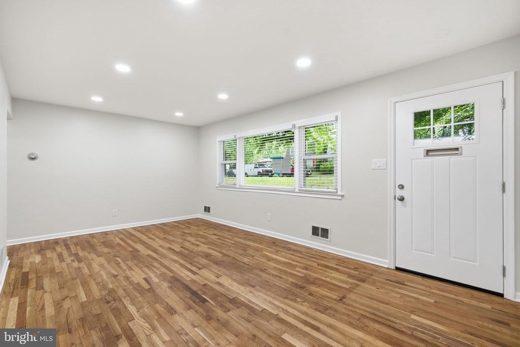 18 Grandin Circle - Photo 1